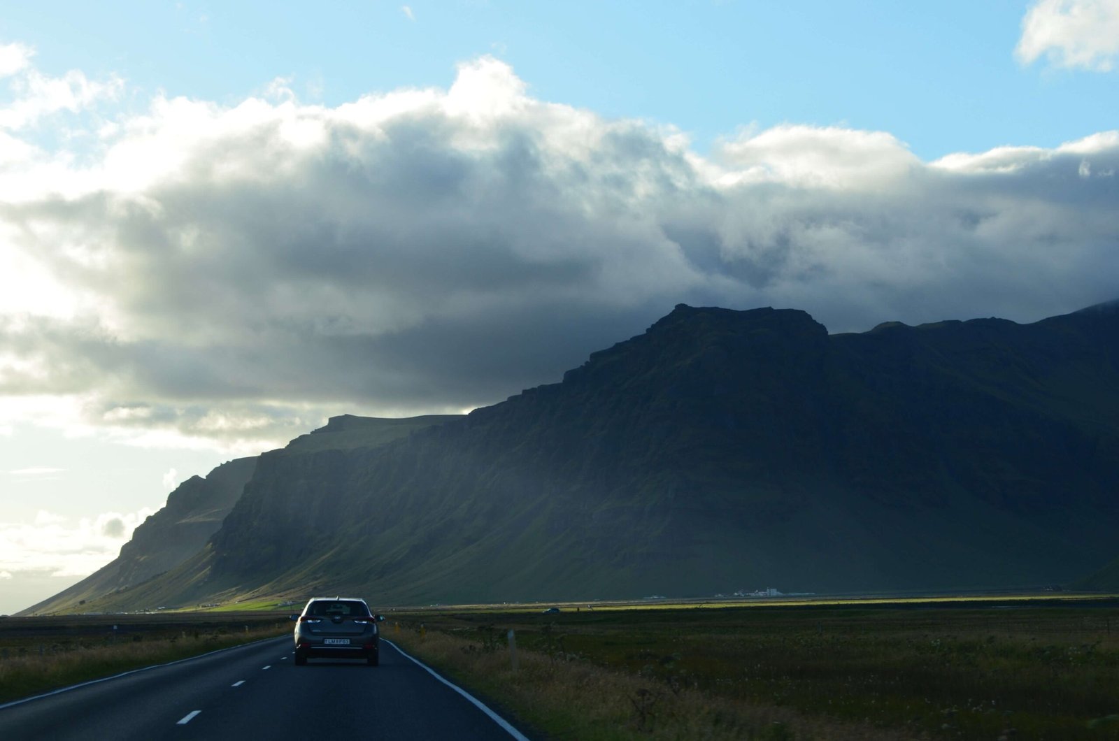 14 Breathtaking Views Of Iceland - Listing The BEST